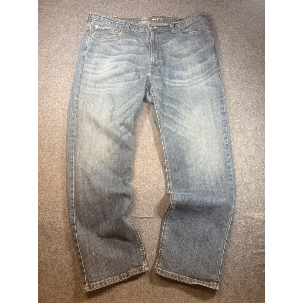 Signature by Levi Strauss & Co. Athletic Fit Jeans 38x32